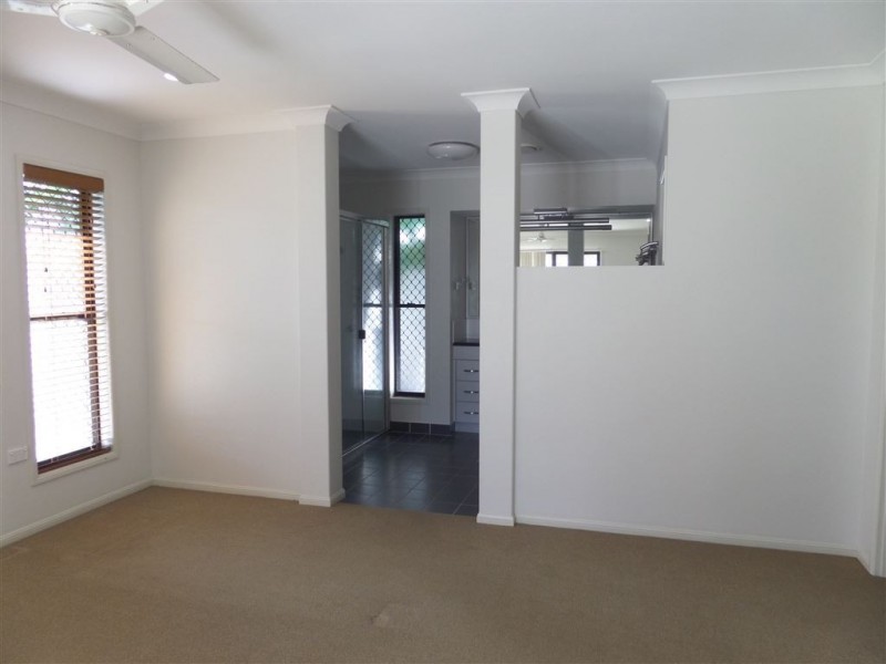 32 Monash Way, Ooralea QLD 4740