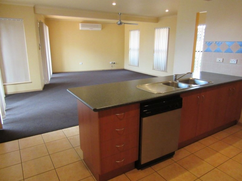 2/59 Carlyle Street, Mackay QLD 4740