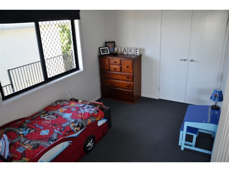 37 Village Circuit, Eimeo QLD 4740