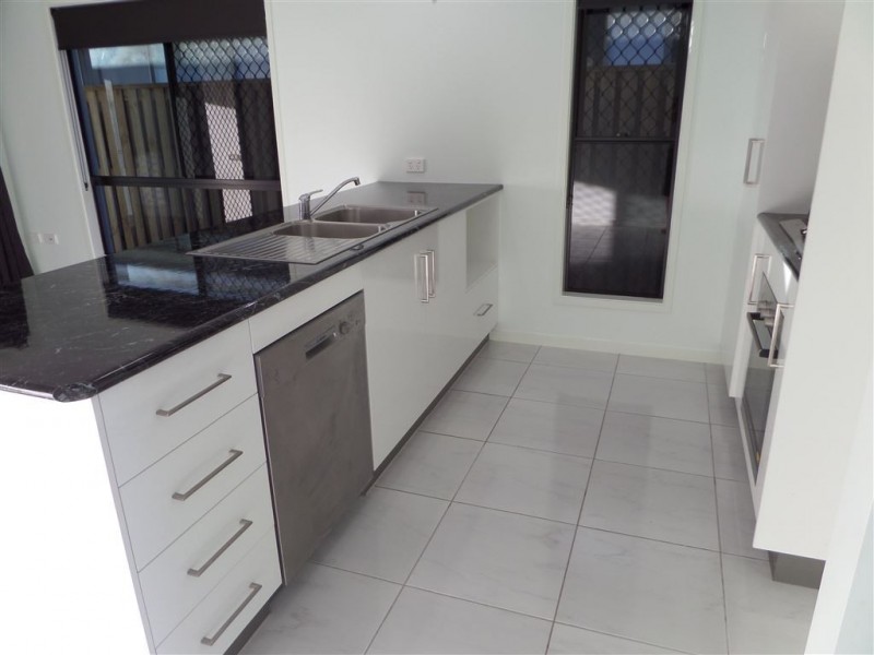 7 Thornbill Lane, Andergrove QLD 4740