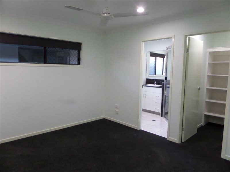 7 Thornbill Lane, Andergrove QLD 4740