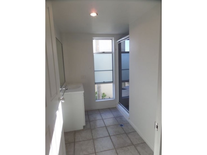 5 Pelikan/11 Bridge Road, East Mackay QLD 4740