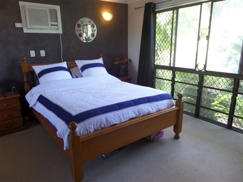 4 Blacksmith Street, Slade Point QLD 4740