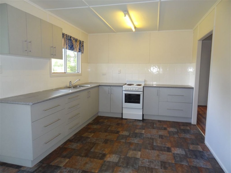 3 Schmidtkes Road, Ooralea QLD 4740