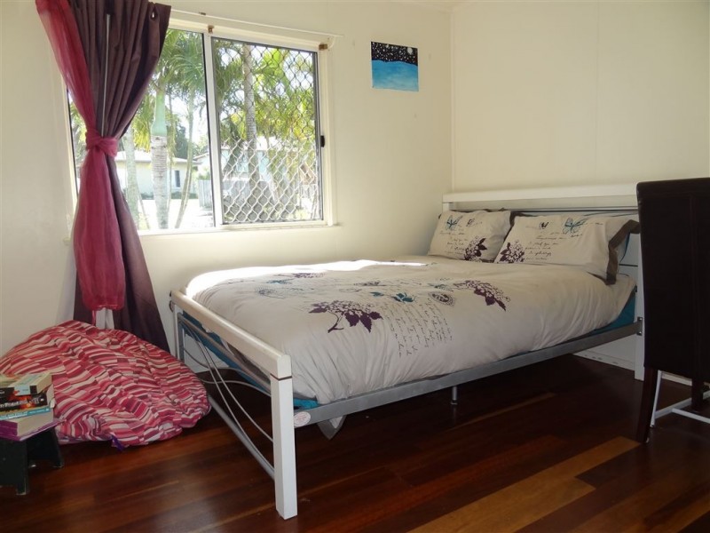 4 Hill End Road, Glenella QLD 4740