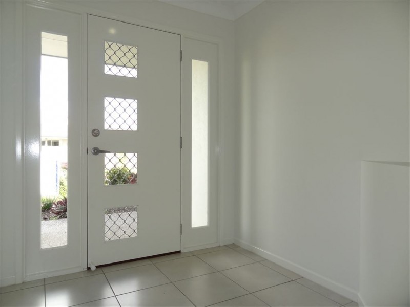 33 O’Neill Place, Marian QLD 4753