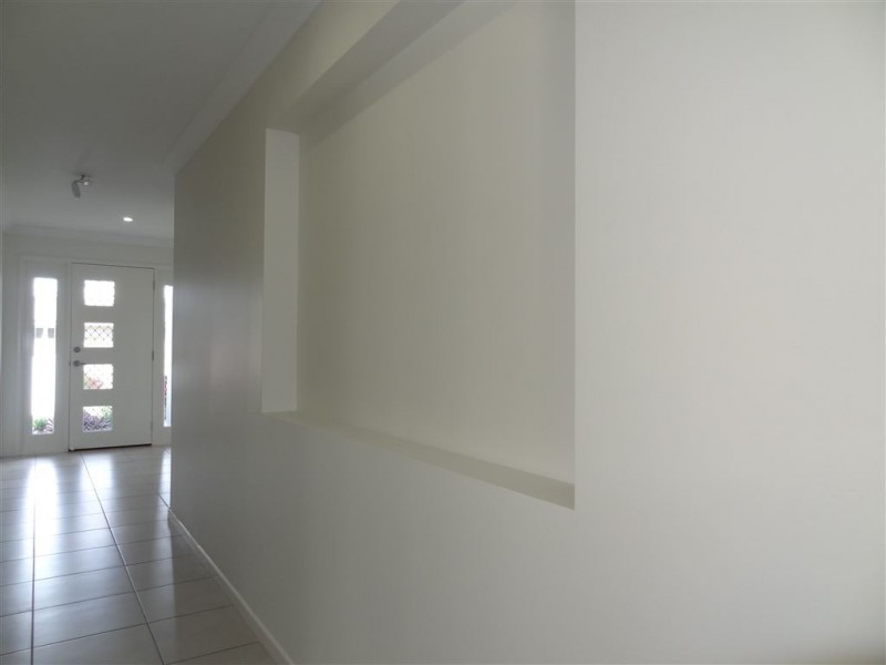 33 O’Neill Place, Marian QLD 4753