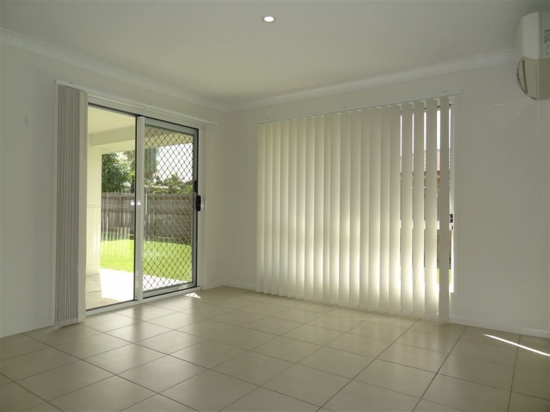 33 O’Neill Place, Marian QLD 4753