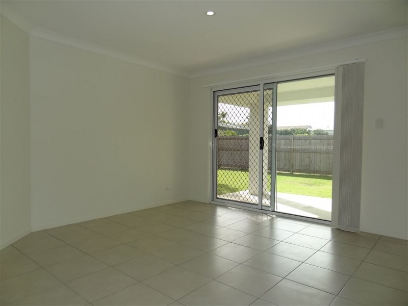 33 O’Neill Place, Marian QLD 4753