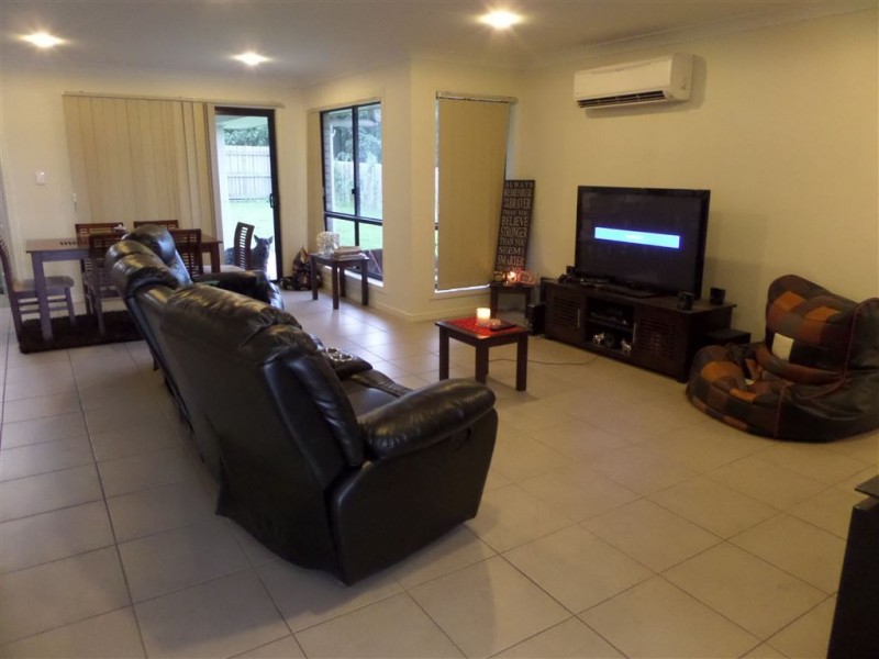 80 Dianella Drive, Glenella QLD 4740