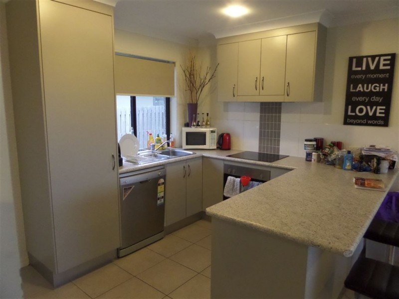 80 Dianella Drive, Glenella QLD 4740