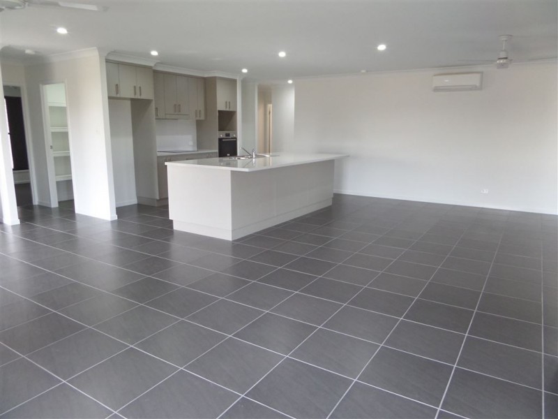 63 Hinze Circuit, Rural View QLD 4740