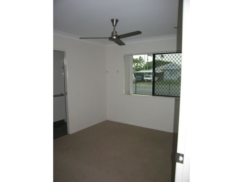 3/15 Creek Street, North Mackay QLD 4740