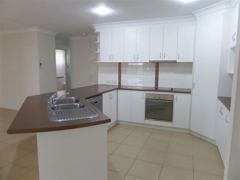 1 Hangan Street, Bucasia QLD 4750
