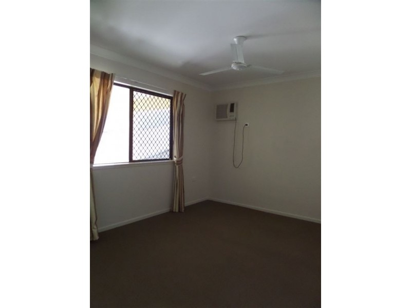 1 Hangan Street, Bucasia QLD 4750