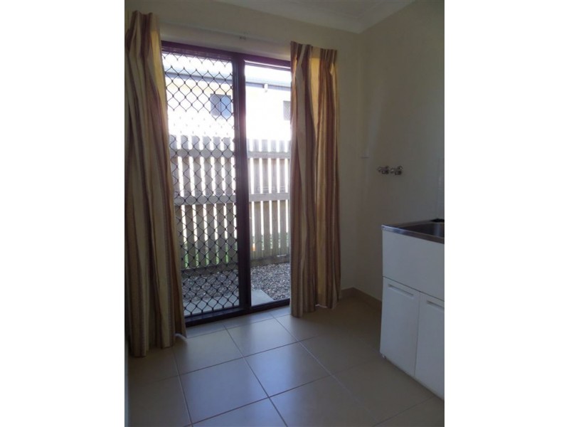 1 Hangan Street, Bucasia QLD 4750