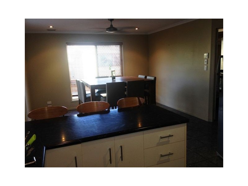 106 Rasmussen Avenue, Hay Point QLD 4740