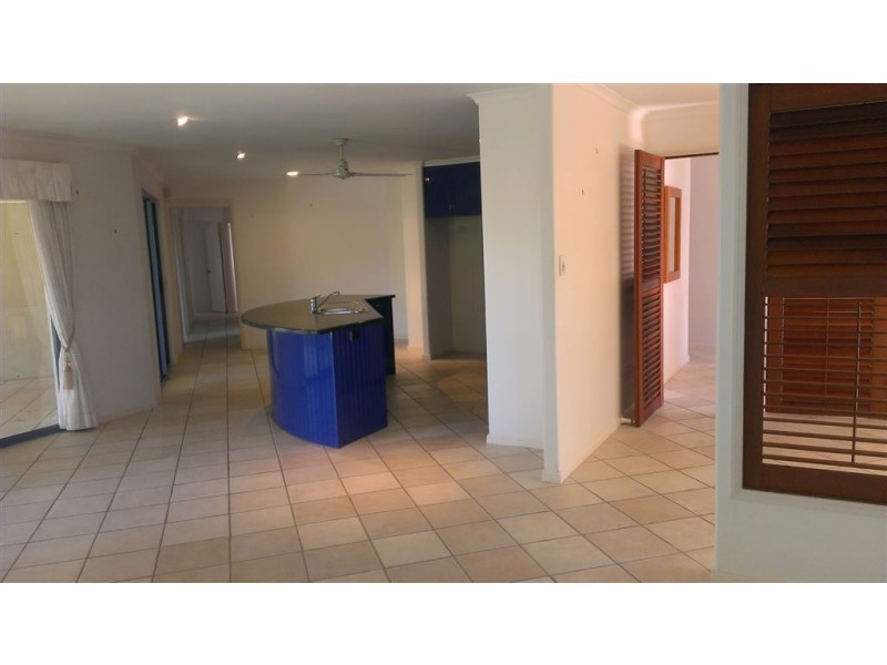 7 Suncrest Court, Mount Pleasant QLD 4740