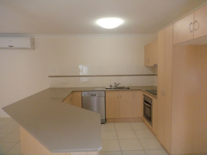 2/4 Coogee Tce, Blacks Beach QLD 4740