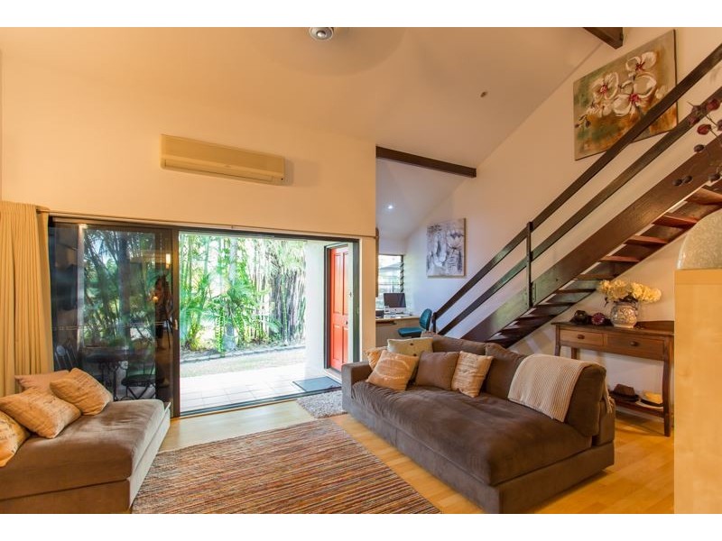 120 Mango Avenue, Eimeo QLD 4740