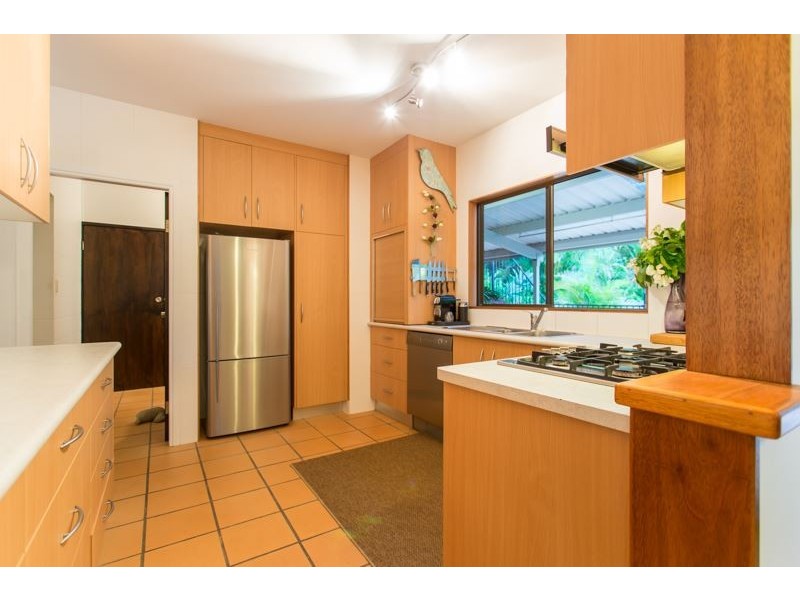 120 Mango Avenue, Eimeo QLD 4740