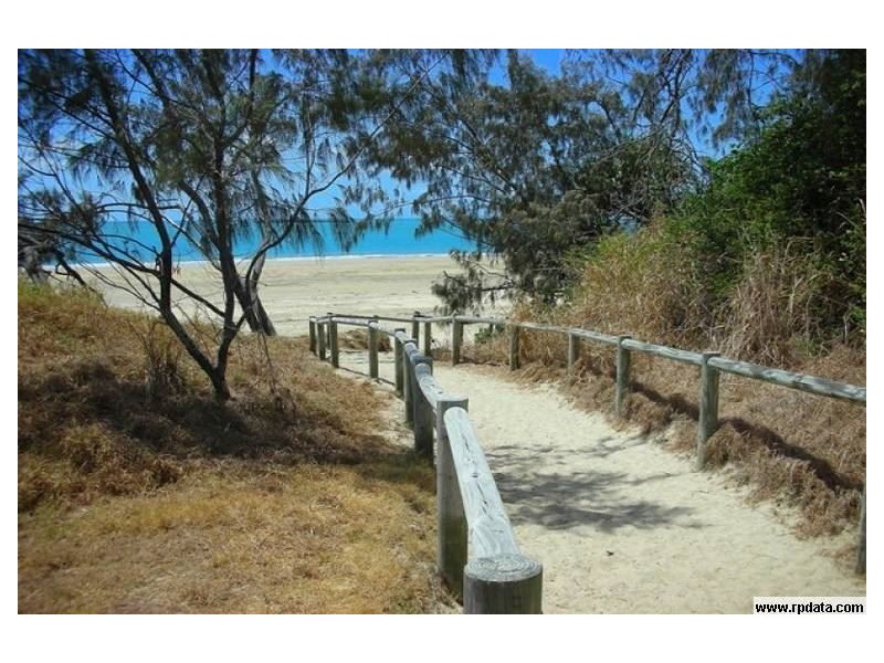 14 Starboard Circuit, Shoal Point QLD 4750