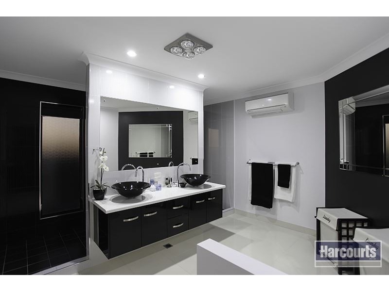 13 Shuttlewoood Drive, Richmond QLD 4740