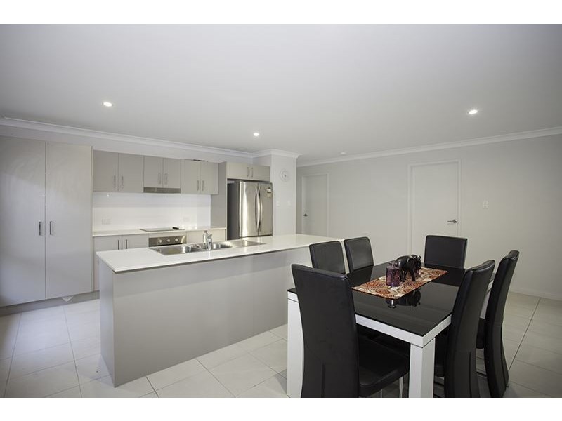 2 Hinze Circuit, Rural View QLD 4740