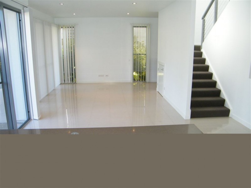 2/6 Belangason Way, Shoal Point QLD 4750