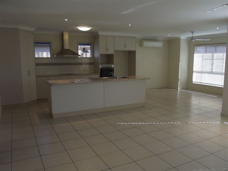 9 Canecutters Drive, Ooralea QLD 4740