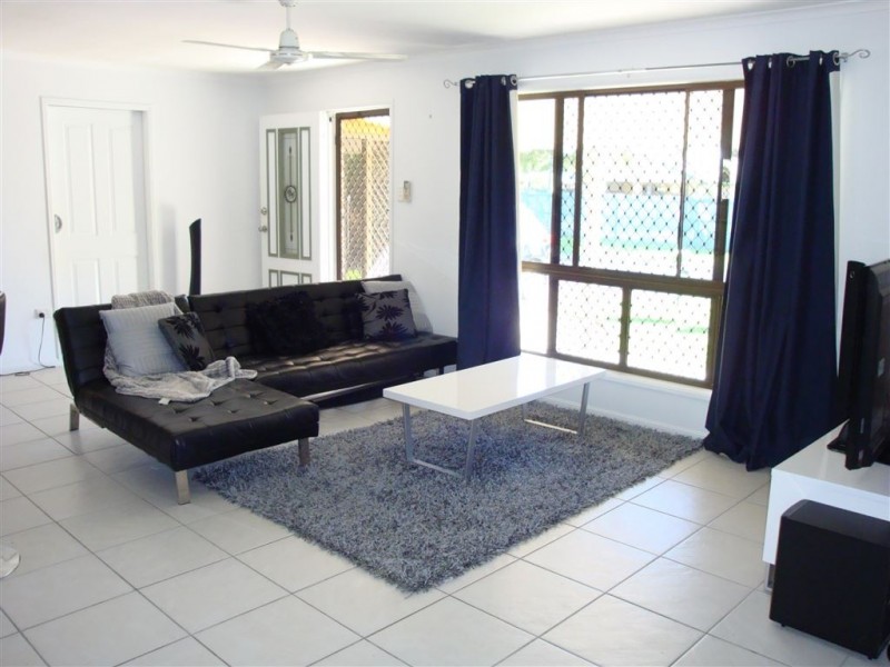 2 Leister Court, Bucasia QLD 4750