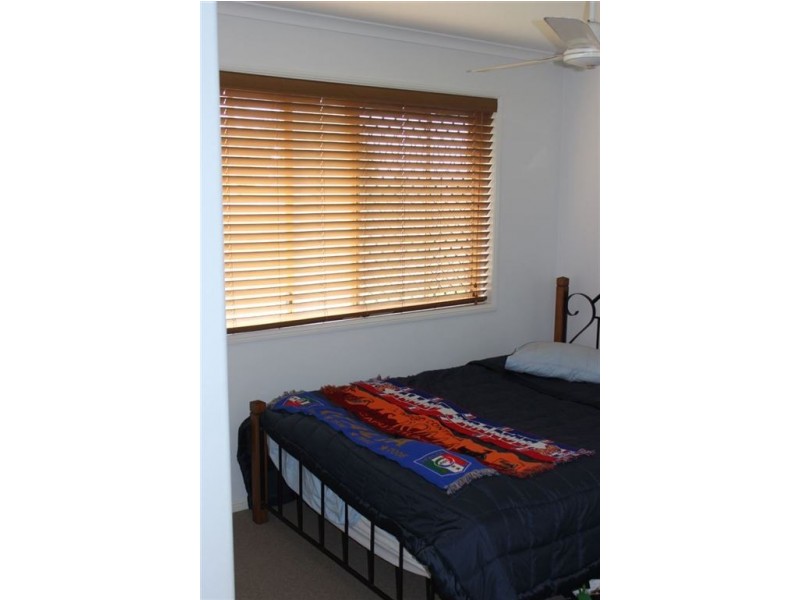 8 Abel Tasman Court, Rural View QLD 4740