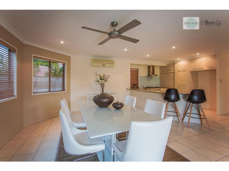 13 Eva Parade, Glenella QLD 4740