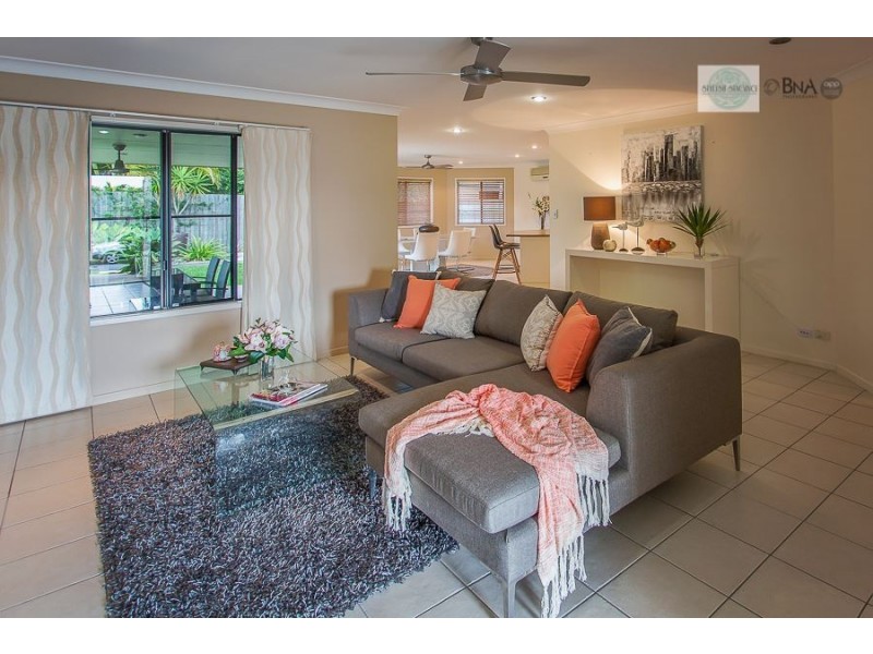 13 Eva Parade, Glenella QLD 4740