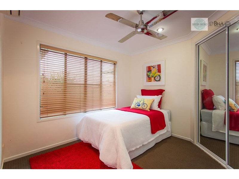 13 Eva Parade, Glenella QLD 4740