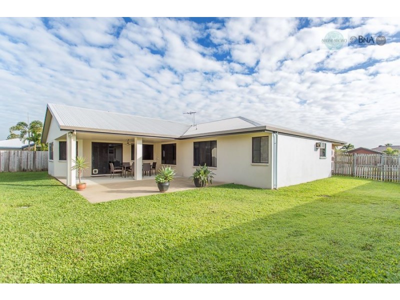 13 Eva Parade, Glenella QLD 4740