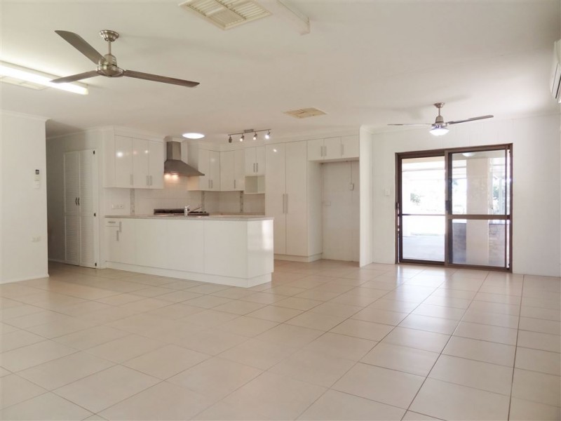 8 Scotts Road, Walkerston QLD 4751