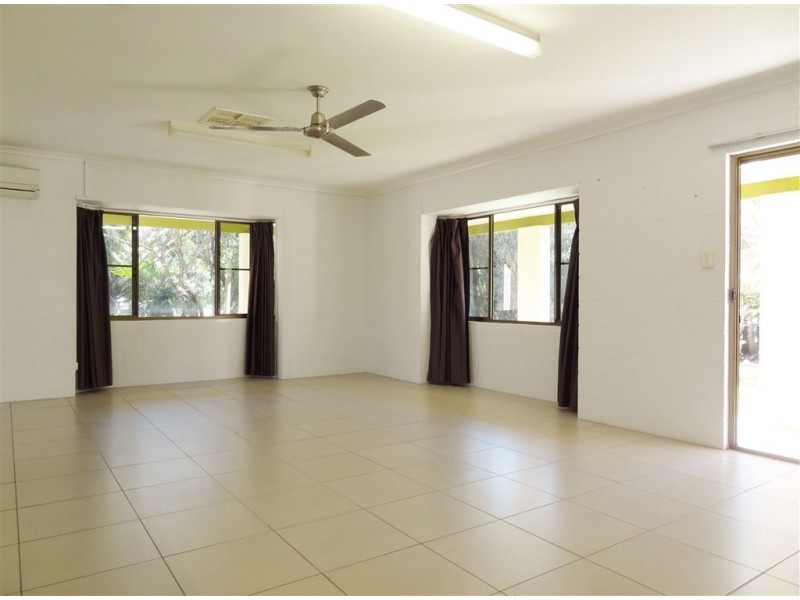 8 Scotts Road, Walkerston QLD 4751