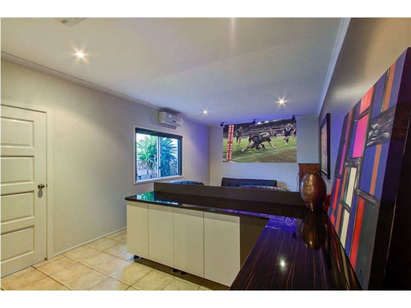 18 Admiral Drive, Dolphin Heads QLD 4740