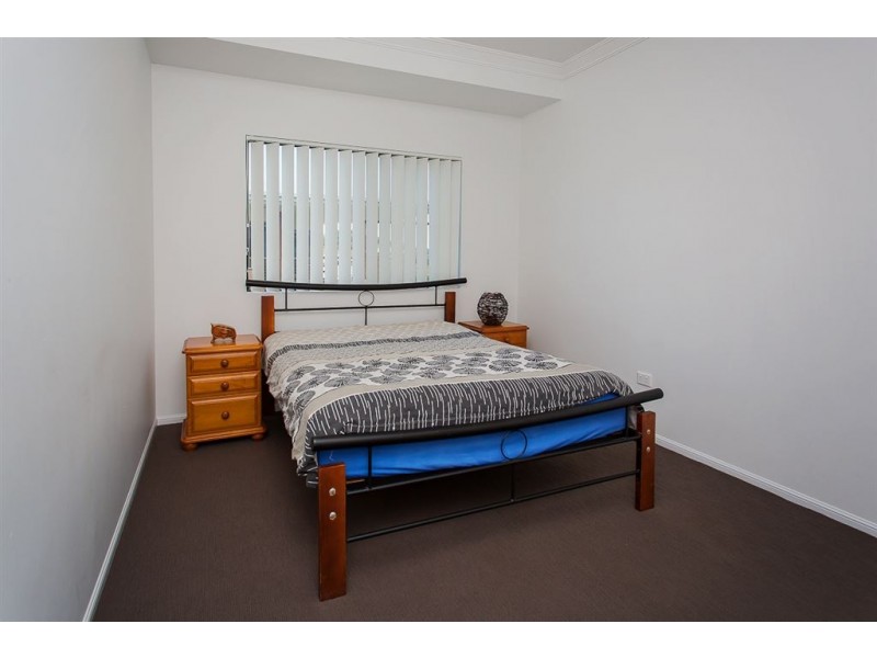 18 Herbert Way, Rural View QLD 4740