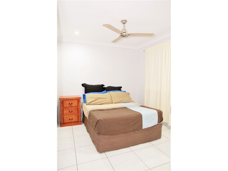 15 Peacock Place, Marian QLD 4753