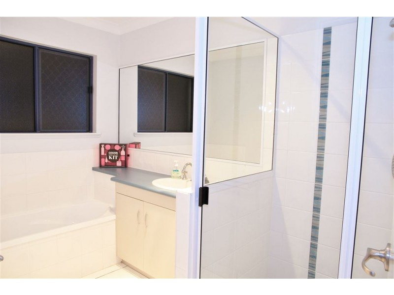 15 Peacock Place, Marian QLD 4753