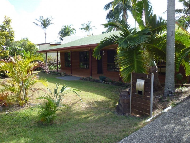 1 Cedar Court, Eimeo QLD 4740