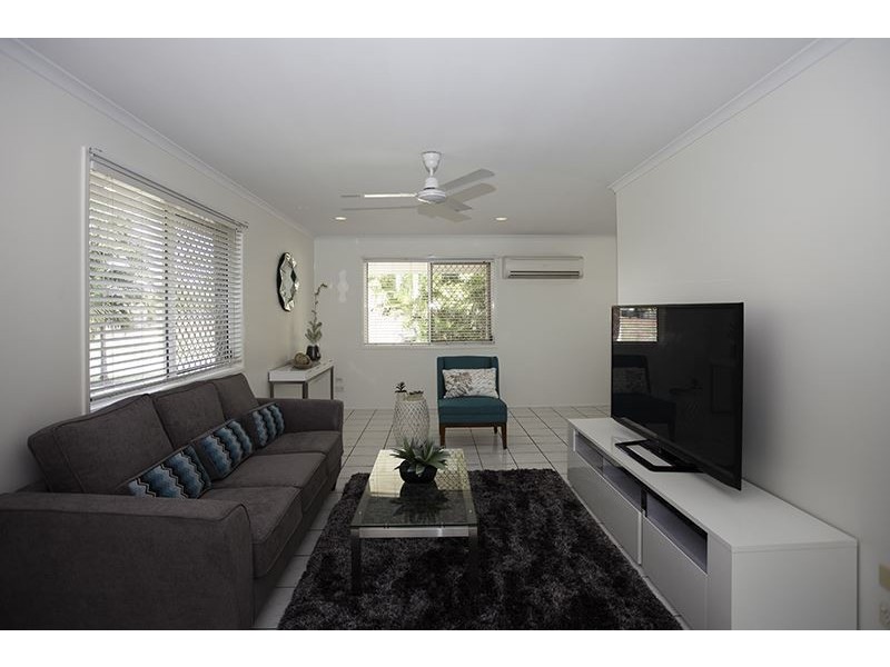 12 Lochmaben Court, Beaconsfield QLD 4740