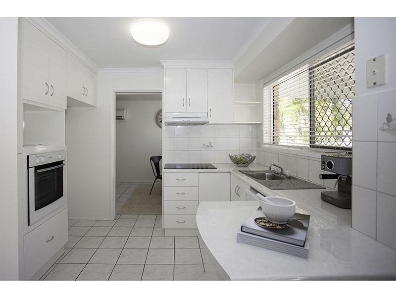12 Lochmaben Court, Beaconsfield QLD 4740