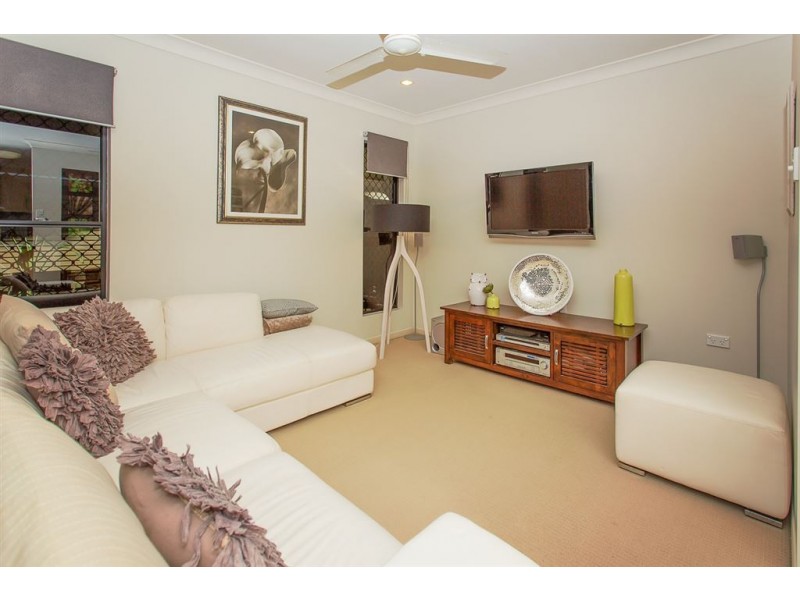 20 Cutfield Street, Glenella QLD 4740