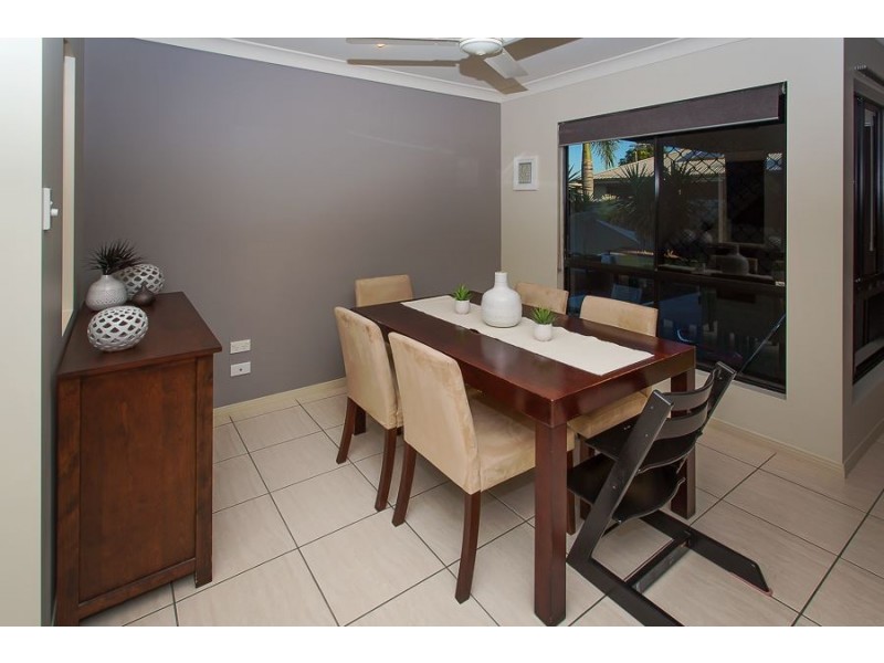 20 Cutfield Street, Glenella QLD 4740