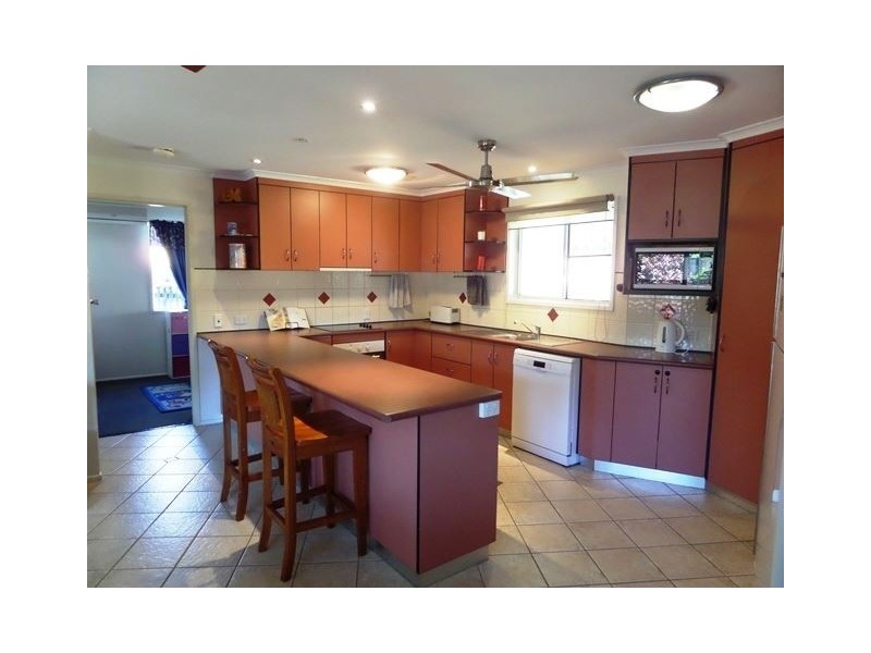 22 Hill End Road, Glenella QLD 4740