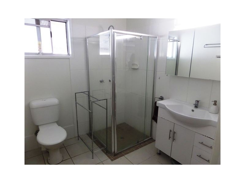 22 Hill End Road, Glenella QLD 4740
