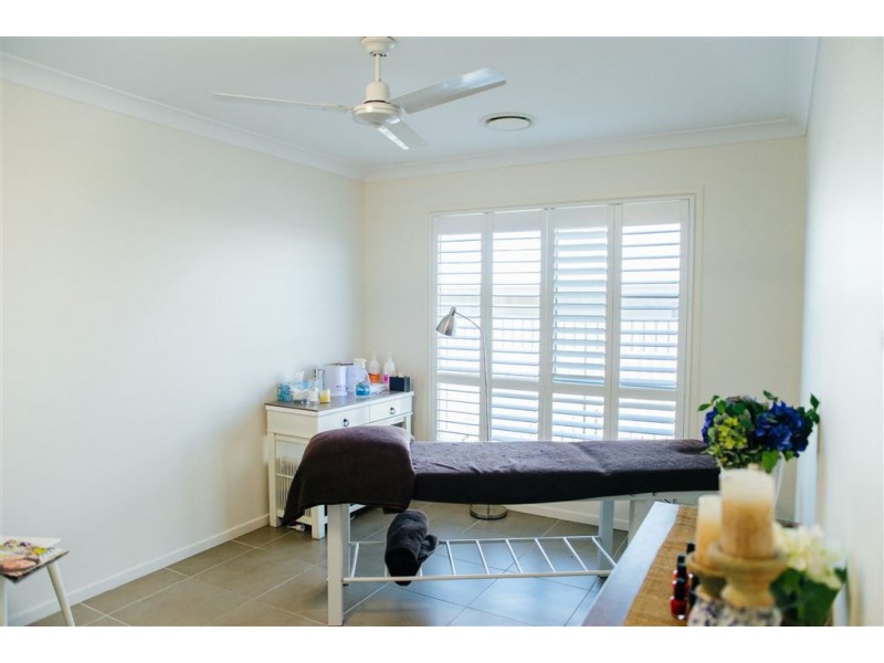 6 Sonoran Street, Rural View QLD 4740